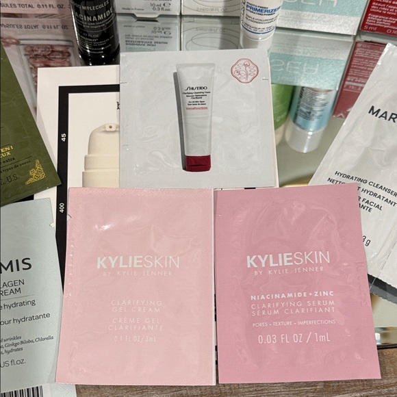 NEW Luxury Skincare Bundle 40 Items Cleanser Serum SPF Moisturizer Eye Toner - Picture 12 of 13